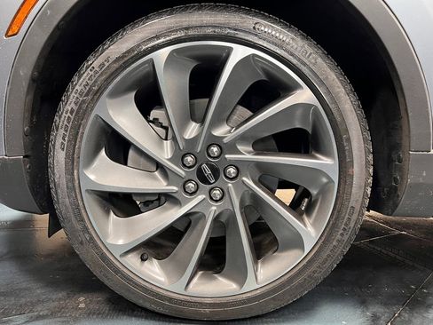 Used 2023 Lincoln Nautilus Reserve w/ Equipment Group 202A image 21