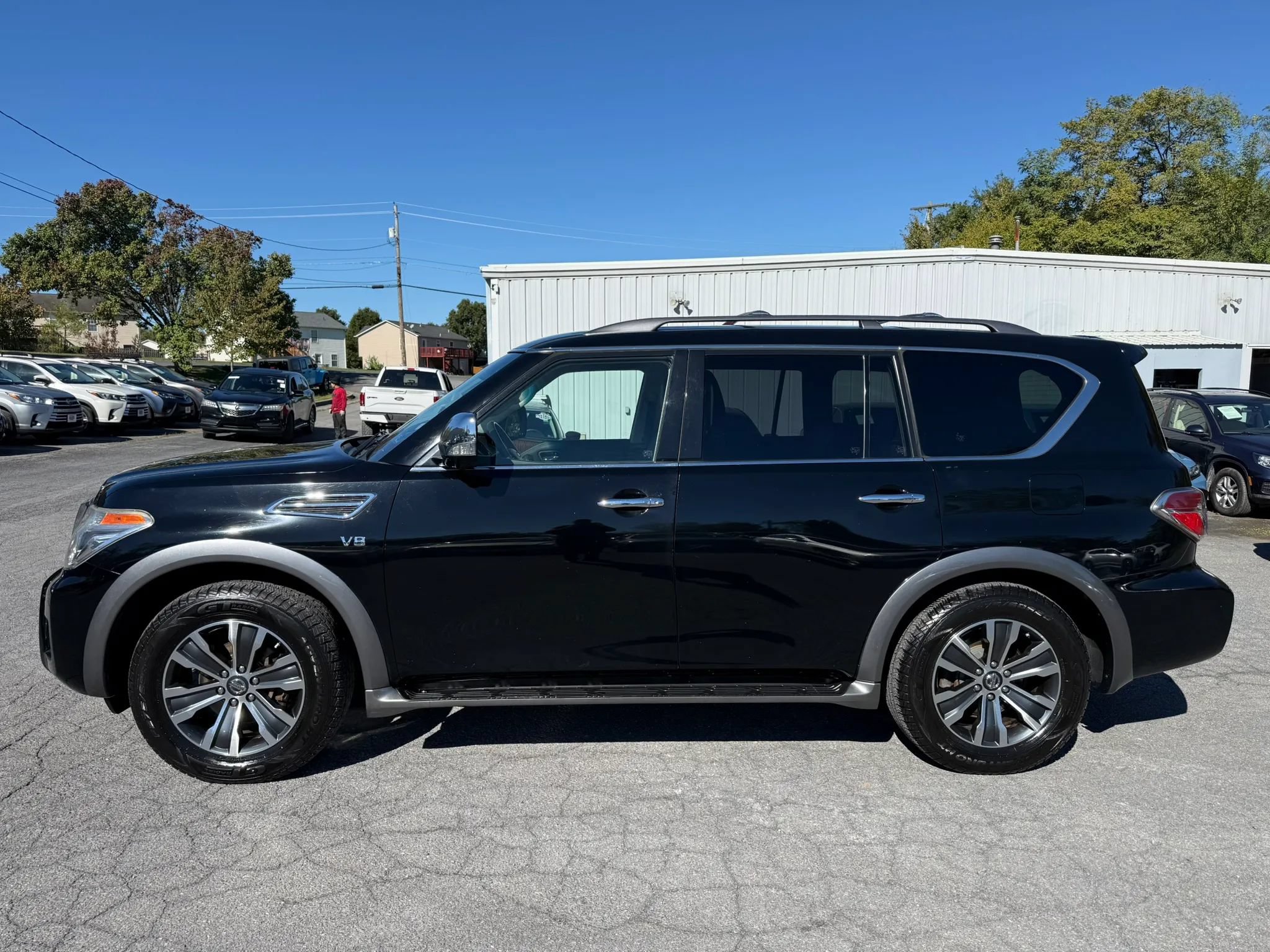 Used 2017 Nissan Armada SL w/ Interior Lighting Package AWD/4WD image 2