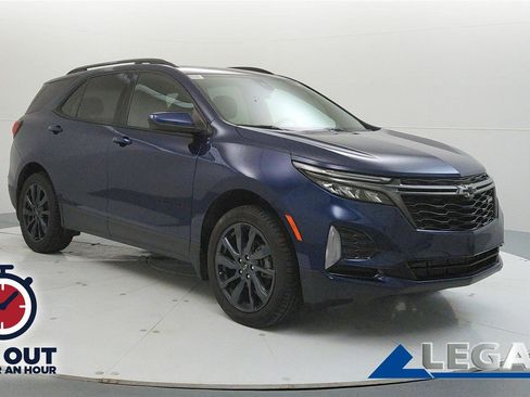 Used 2023 Chevrolet Equinox RS AWD/4WD image 1