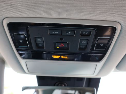 Used 2024 Toyota Grand Highlander AWD image 31
