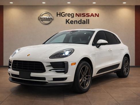 Used 2019 Porsche Macan AWD/4WD image 3