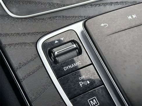 Used 2022 Mercedes-Benz GLC 300 4MATIC image 22