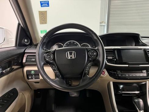 Used 2016 Honda Accord EX-L image 21