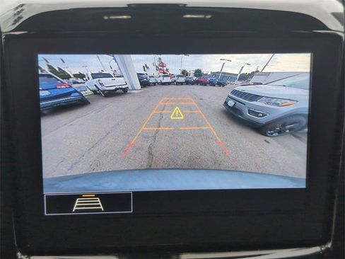 Certified 2021 Chevrolet Traverse LT image 14