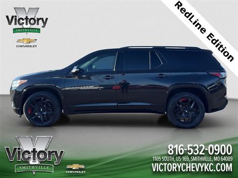 Used 2021 Chevrolet Traverse Premier w/ Redline Edition image 3