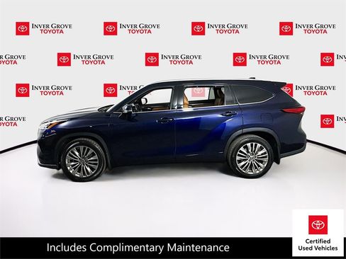 Certified 2021 Toyota Highlander Platinum AWD/4WD image 8