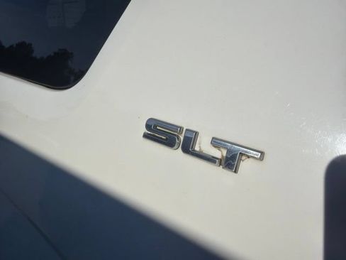 Used 2016 GMC Acadia SLT w/ Open Road Package AWD/4WD image 11