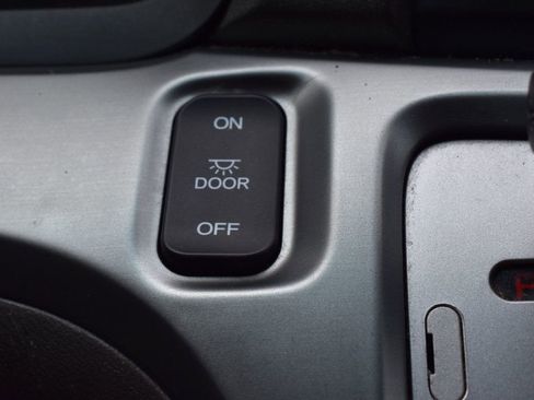 Used 2010 Honda Odyssey EX image 31