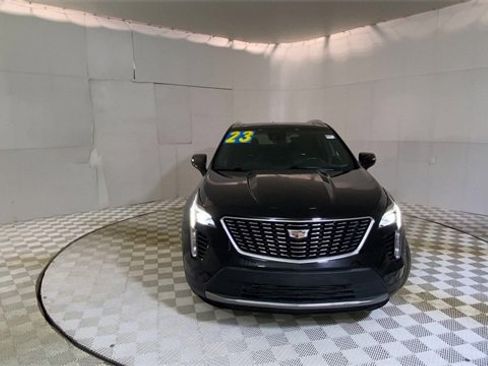 Used 2023 Cadillac XT4 Premium Luxury w/ Cold Weather Package image 5