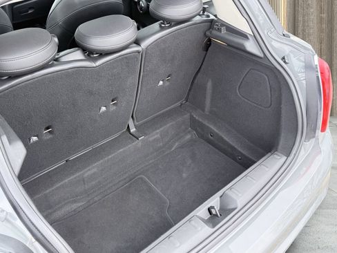 Used 2019 MINI Cooper S image 12