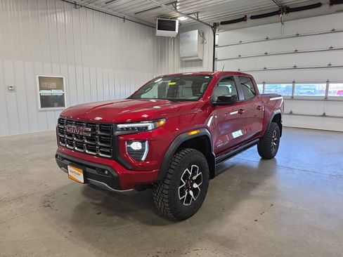 Used 2025 GMC Canyon AT4 w/ AT4X Package AWD/4WD image 4