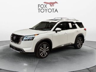 Used 2025 Nissan Pathfinder Platinum video 1