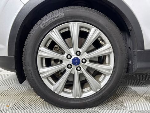 Used 2017 Ford Escape Titanium FWD image 21