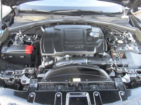 Used 2021 Jaguar F-PACE S image 3