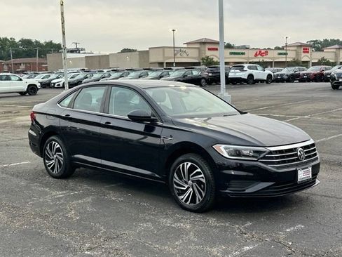 Used 2021 Volkswagen Jetta SEL FWD image 3