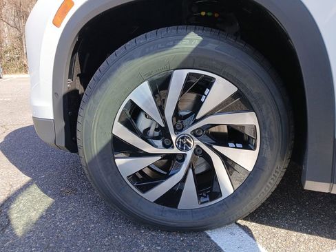 New 2026 Volkswagen Tiguan S FWD image 25