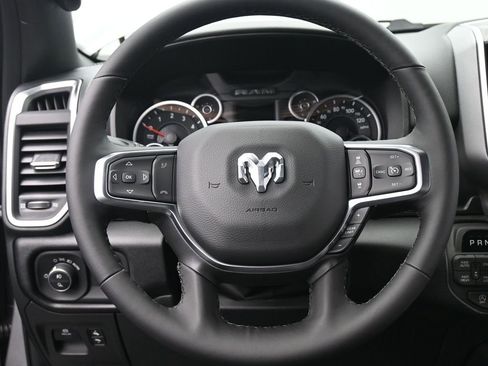 New 2026 RAM 1500 4x4 Crew Cab image 28