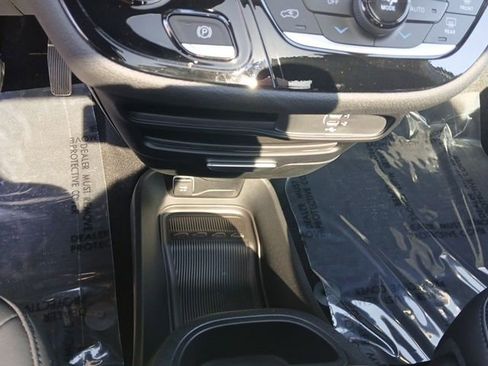 New 2026 Chrysler Pacifica Select FWD image 20