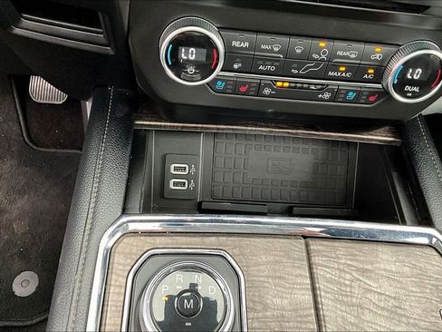Used 2018 Ford Expedition Max Limited w/ Equipment Group 301A AWD/4WD image 17