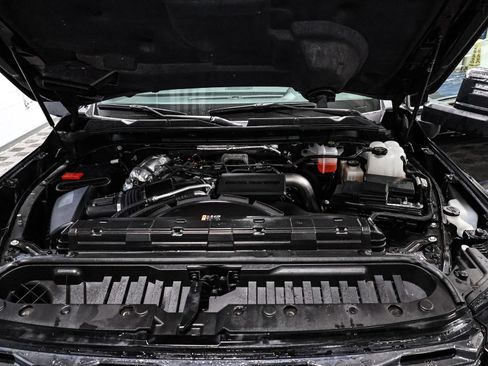 Certified 2025 GMC Sierra 2500 Denali Ultimate AWD/4WD image 16