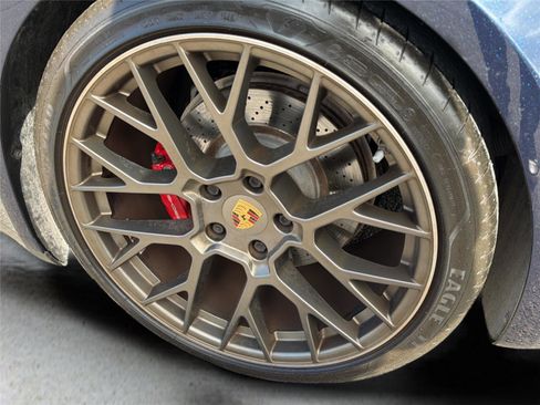 Used 2020 Porsche 911 Carrera S image 28