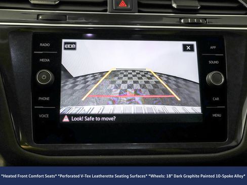 Certified 2023 Volkswagen Tiguan SE w/ Panoramic Sunroof Package AWD/4WD image 8