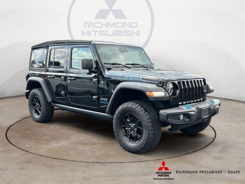 Used 2024 Jeep Wrangler Unlimited AWD/4WD image 1
