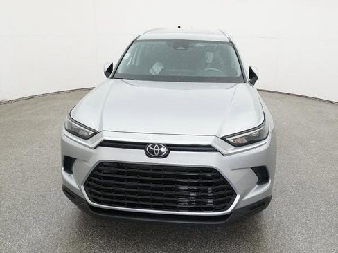 New 2026 Toyota Grand Highlander XLE image 15