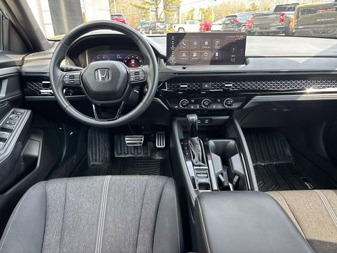 Used 2023 Honda Accord Sport image 10