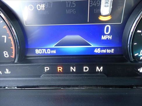 Used 2020 Ford Explorer XLT image 24