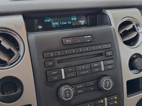 Used 2011 Ford F150 XLT w/ XLT Chrome Pkg RWD image 11