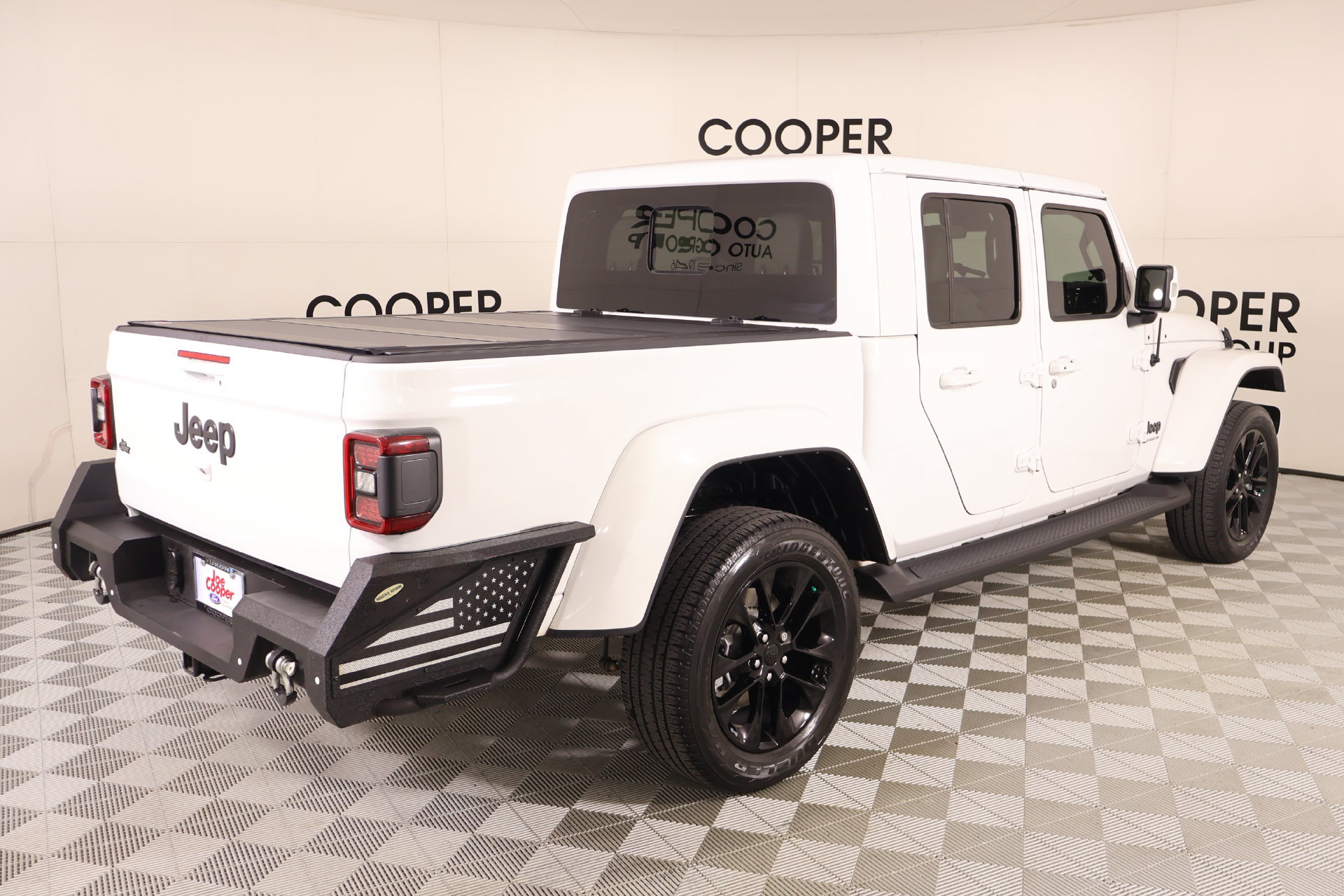 Used 2023 Jeep Gladiator Overland AWD/4WD image 21