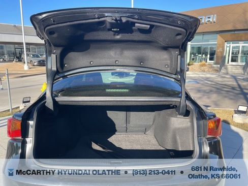 Used 2018 Lexus IS 300 F Sport w/ F Sport Package image 13