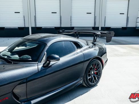 Used 2016 Dodge Viper ACR w/ Extreme Aero Package RWD image 42