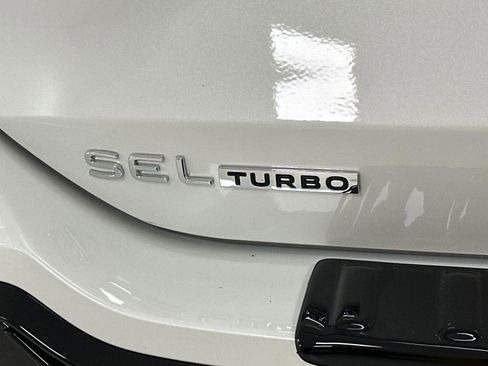 New 2026 Volkswagen Tiguan SEL R-Line AWD/4WD image 26