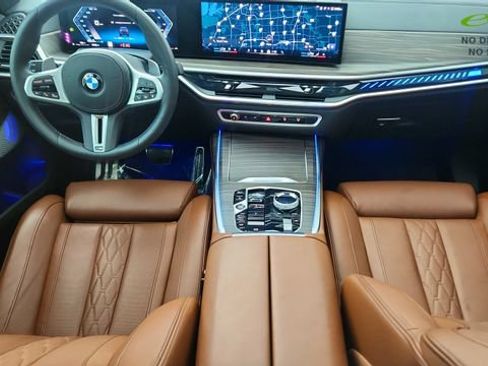Used 2026 BMW X7 M60i AWD/4WD image 22