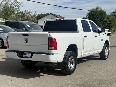 Used 2018 RAM 1500 Express AWD/4WD image 4