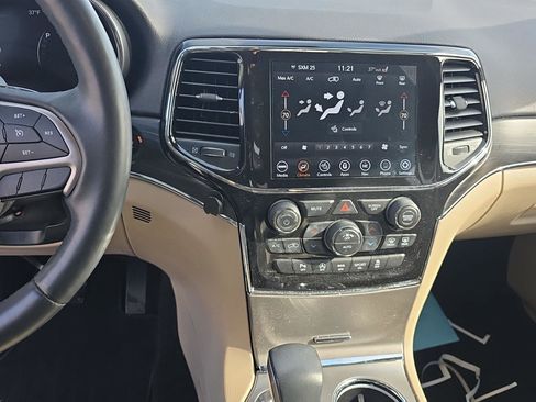 Used 2021 Jeep Grand Cherokee Limited w/ Premium Lighting Group image 4