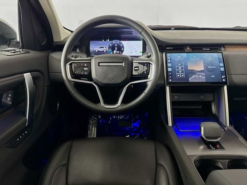 Used 2025 Land Rover Discovery Sport S image 22