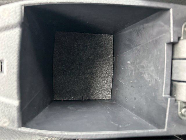 Used 2017 Toyota Corolla LE w/ Carpet Mat Package (TMS) FWD image 30