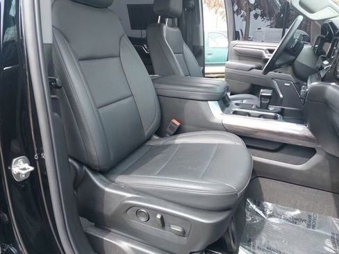 Used 2025 Chevrolet Silverado 1500 LTZ w/ Technology Package image 10