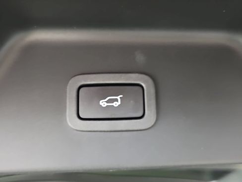 Used 2018 Land Rover Range Rover HSE AWD/4WD image 12