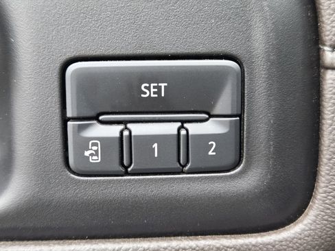 Used 2022 GMC Sierra 2500 Denali image 22