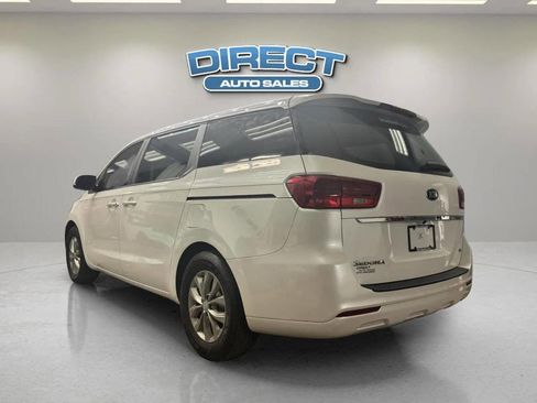 Used 2019 Kia Sedona LX FWD image 4