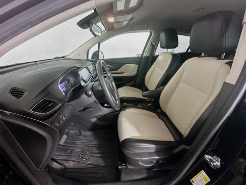 Used 2020 Buick Encore Preferred w/ Safety Package FWD image 13