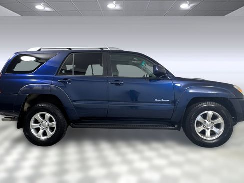 Used 2004 Toyota 4Runner SR5 image 7