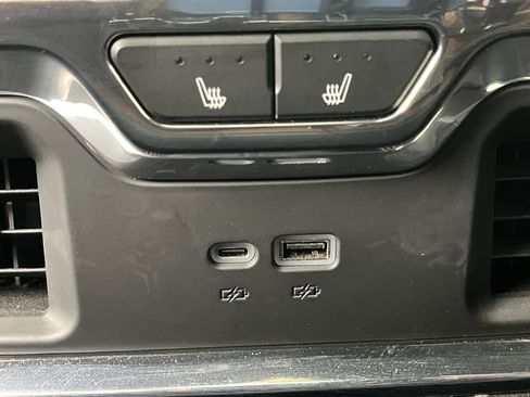 Certified 2024 GMC Sierra 1500 Denali Ultimate image 14