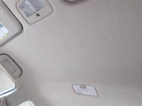 Used 2013 Toyota Corolla LE FWD image 14