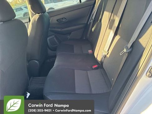 Used 2024 Nissan Sentra SV image 9