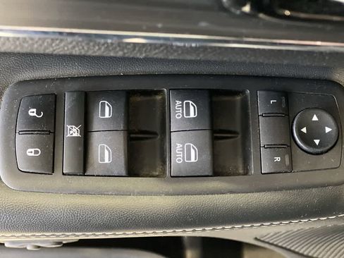 Used 2021 Jeep Grand Cherokee Limited w/ Quick Order Package 2GK 80th image 16